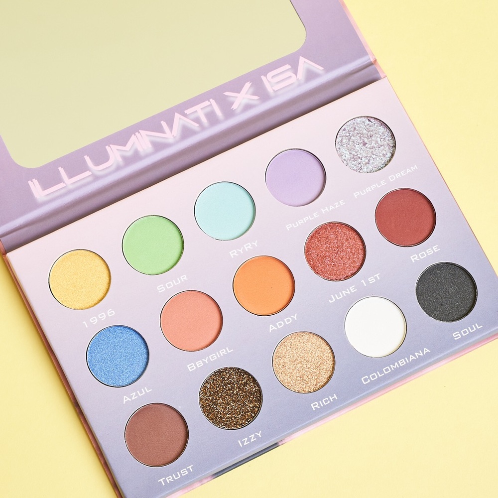 🎀 ILLUMINATI X ISA Eyeshadow Palette